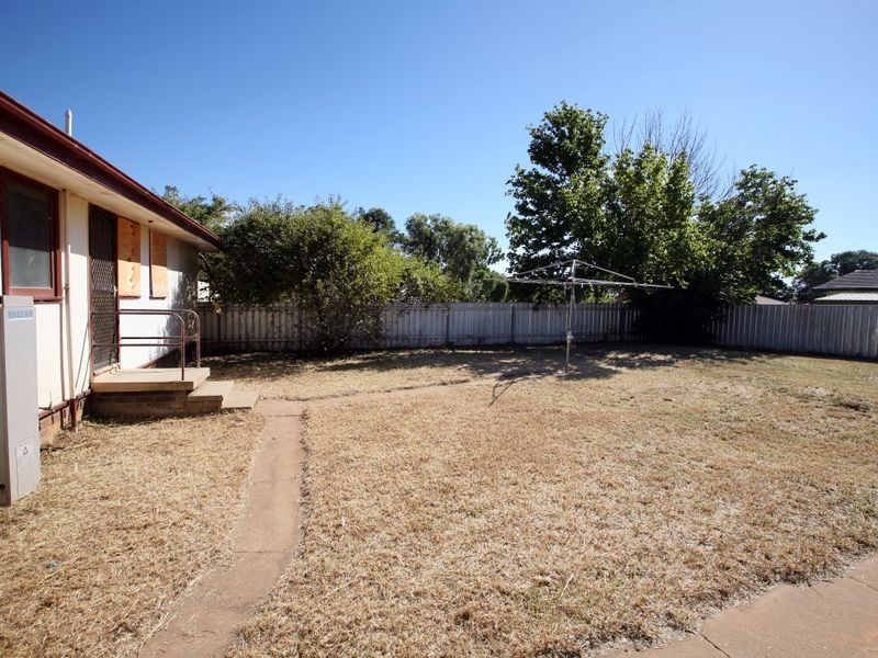 152 Raye Street, Tolland NSW 2650