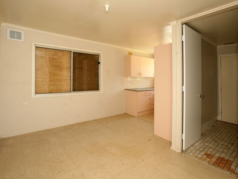 154 Raye Street, Tolland NSW 2650