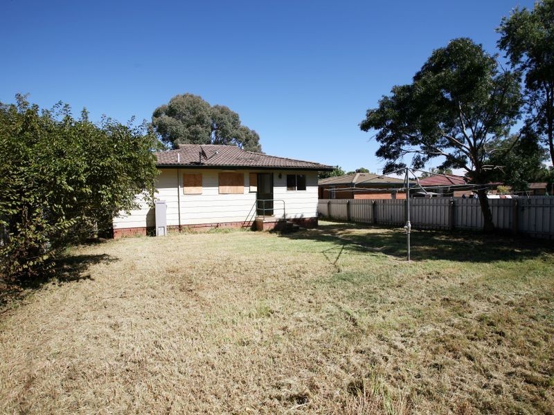 154 Raye Street, Tolland NSW 2650