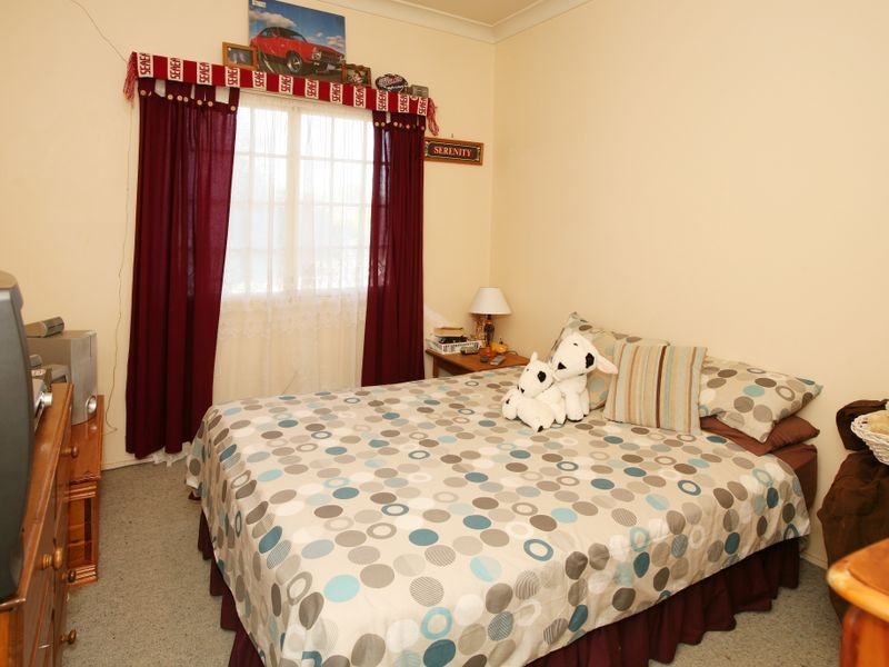 28 Cutler Avenue, Kooringal NSW 2650