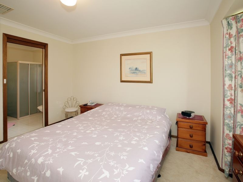 18 Amaroo Street, Kooringal NSW 2650