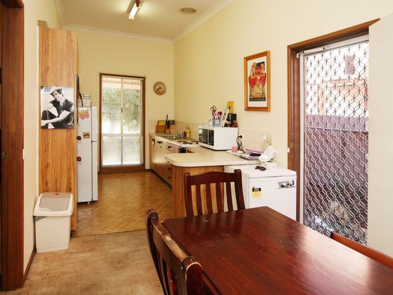 68 Fox Street, Wagga Wagga NSW 2650