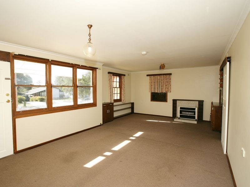 14 Mumford Street, Ashmont NSW 2650