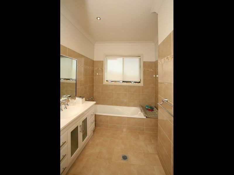 2/48 Stirling Boulevard, Tatton NSW 2650