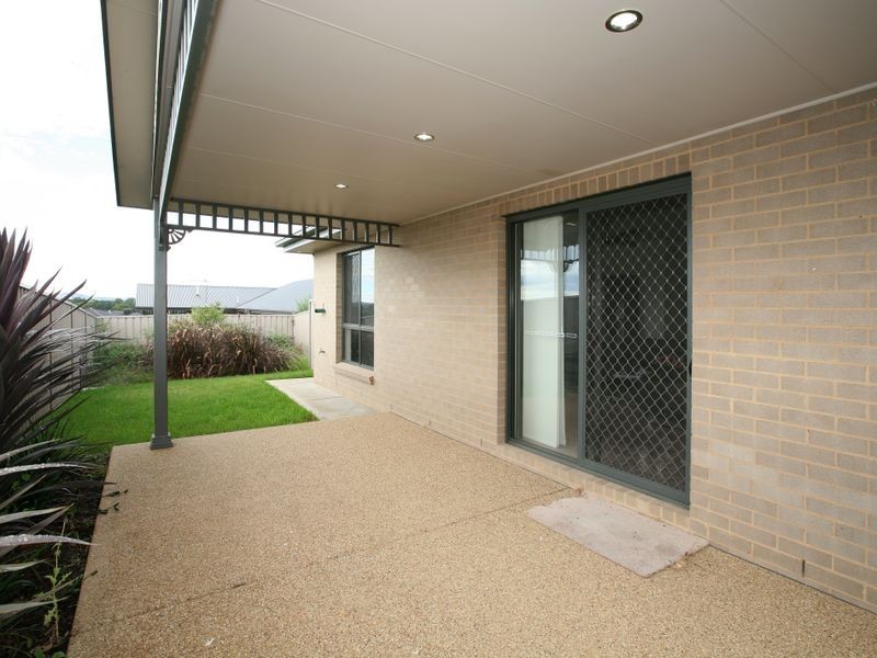 2/48 Stirling Boulevard, Tatton NSW 2650