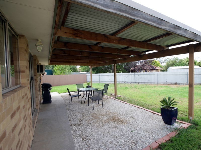 1/3 Leena Place, Wagga Wagga NSW 2650