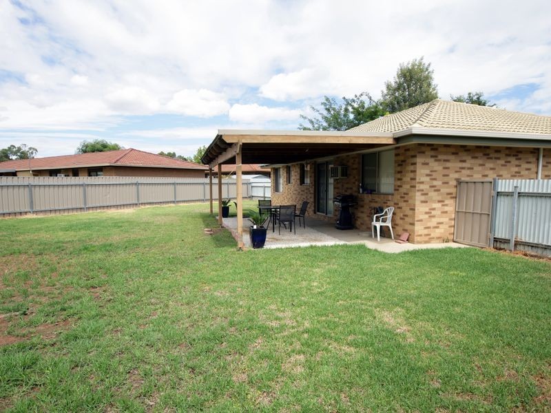 1/3 Leena Place, Wagga Wagga NSW 2650