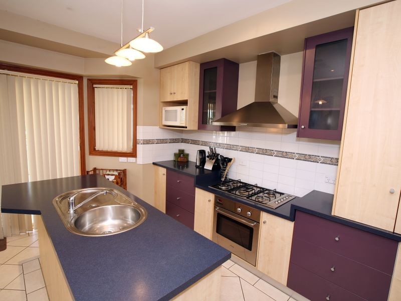 70 Yentoo Drive, Glenfield Park NSW 2650