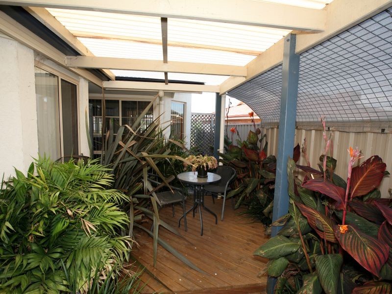 70 Yentoo Drive, Glenfield Park NSW 2650