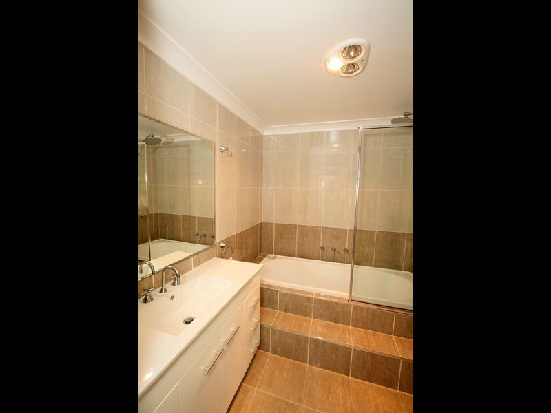 28 Douglas Street, Coolamon NSW 2701