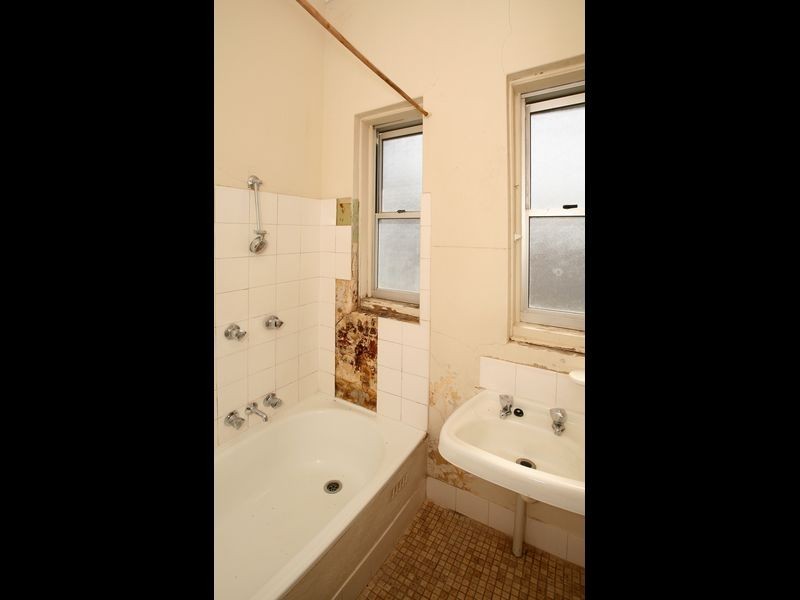 8 West Parade, Wagga Wagga NSW 2650