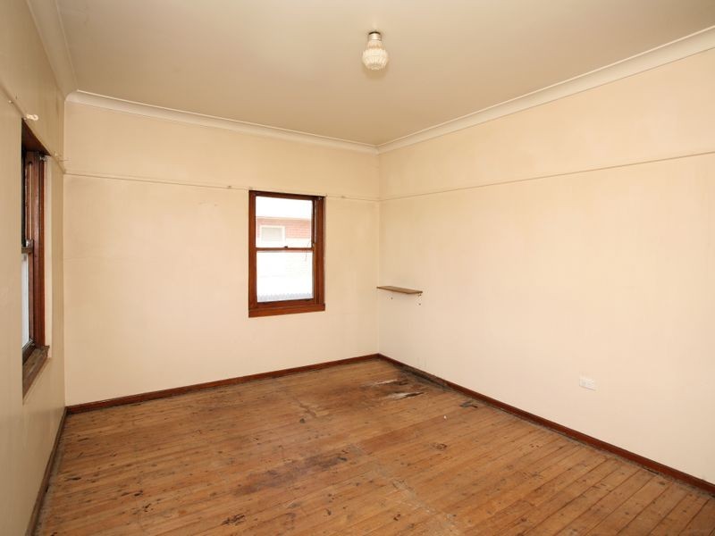 8 West Parade, Wagga Wagga NSW 2650