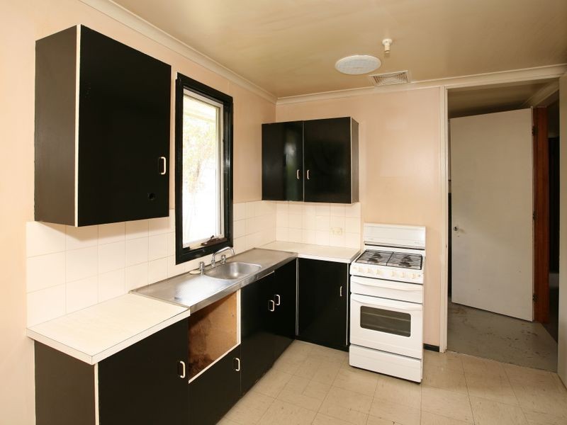 19 Awaba Street, Tolland NSW 2650