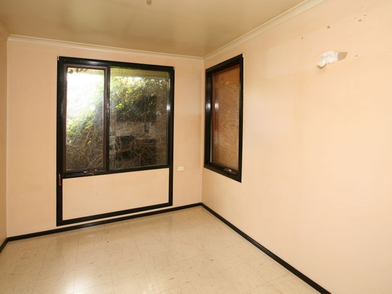 19 Awaba Street, Tolland NSW 2650