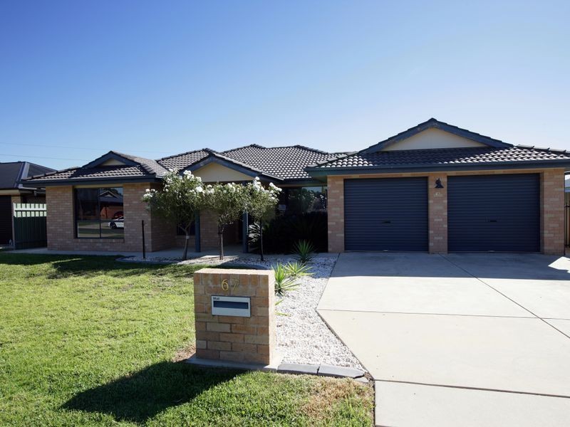 67 Jack Avenue, Mount Austin NSW 2650