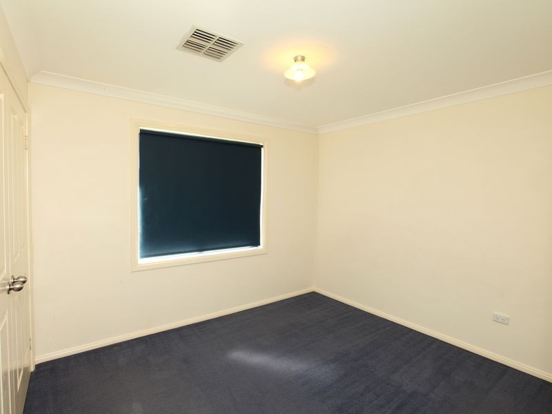 67 Jack Avenue, Mount Austin NSW 2650