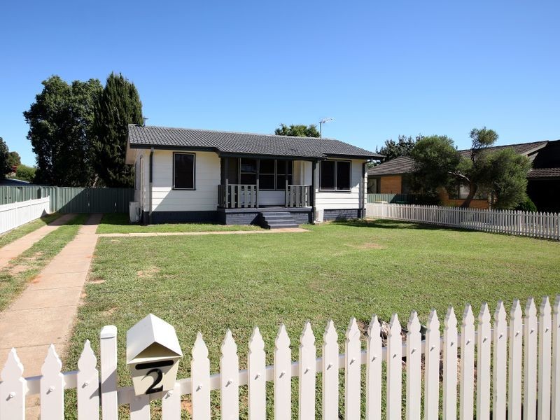 2 Meads Place, Wagga Wagga NSW 2650