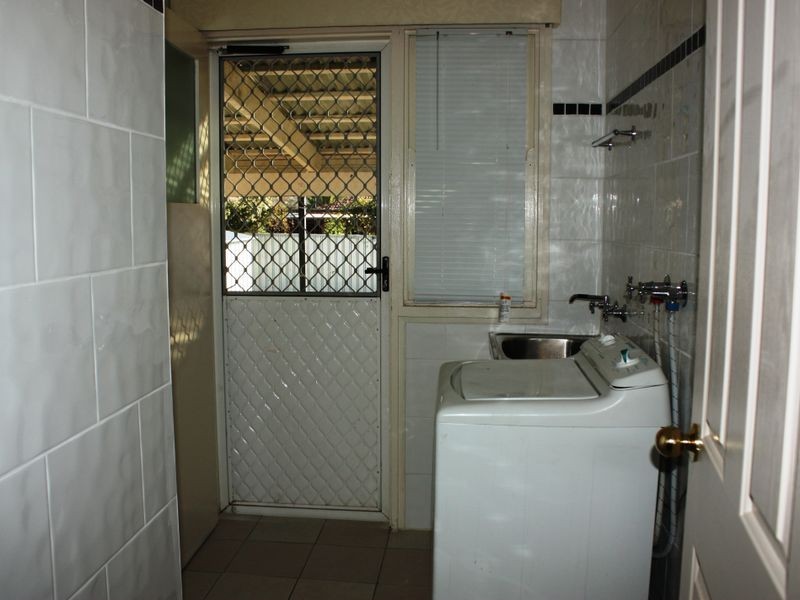 2 Meads Place, Wagga Wagga NSW 2650
