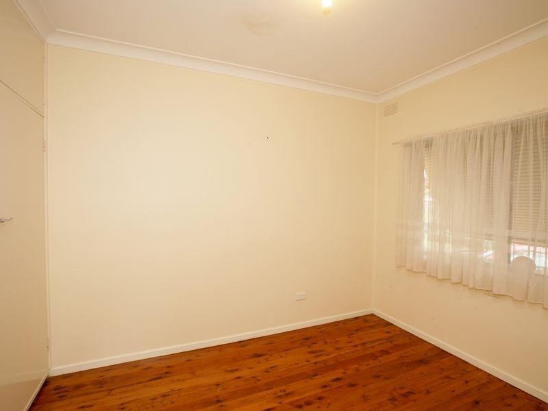 15 Anne Street, Tolland NSW 2650