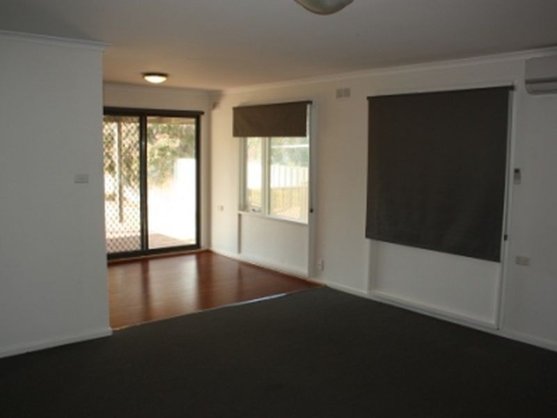 152 Raye Street, Tolland NSW 2650