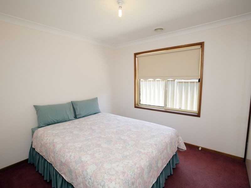 2A Loth Street (FLOWERDALE), Wagga Wagga NSW 2650
