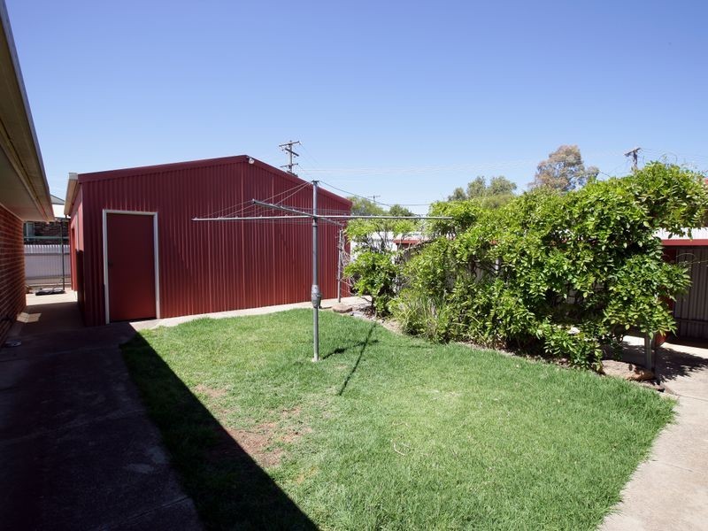 2A Loth Street (FLOWERDALE), Wagga Wagga NSW 2650