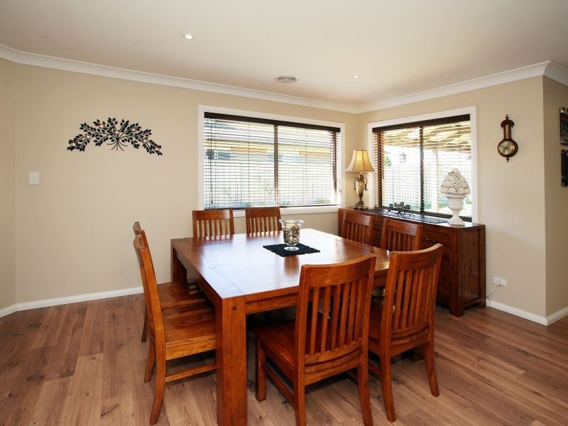 60 Mima Street, Glenfield Park NSW 2650
