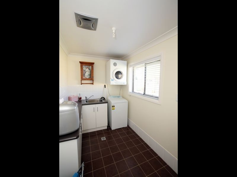60 Mima Street, Glenfield Park NSW 2650