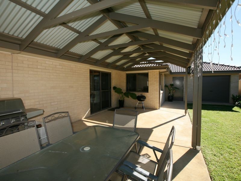60 Mima Street, Glenfield Park NSW 2650