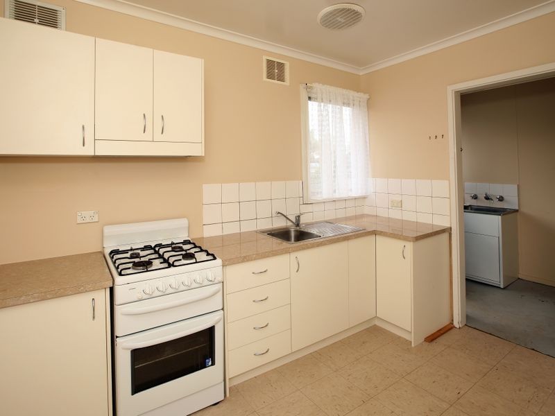 5 Blakemore Street, Ashmont NSW 2650