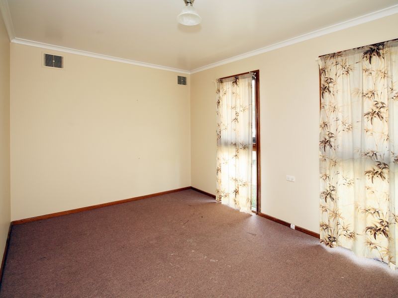 5 Blakemore Street, Ashmont NSW 2650