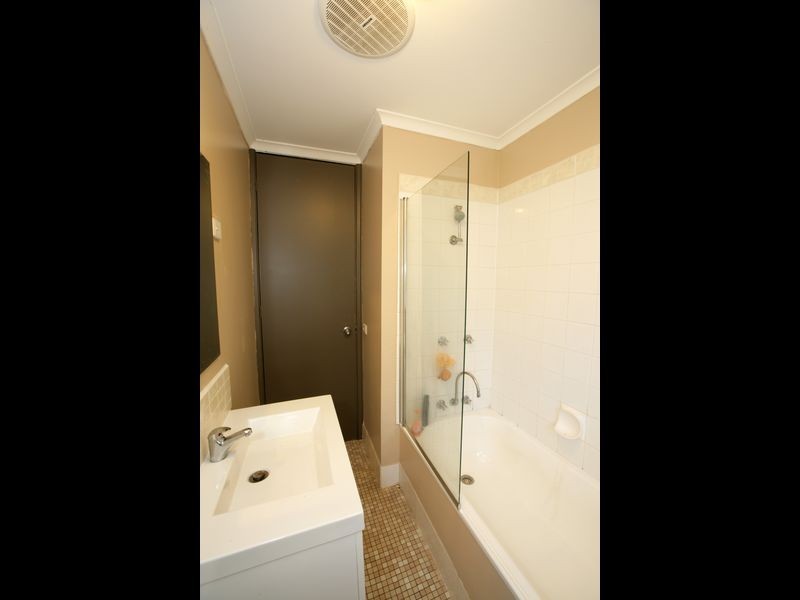 68 Connorton Avenue, Ashmont NSW 2650