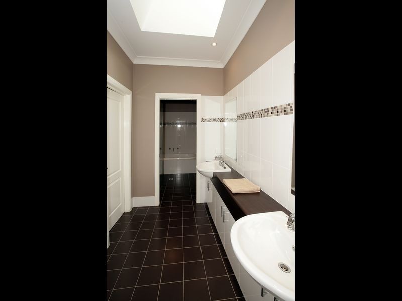 48 Kansas Drive, Wagga Wagga NSW 2650