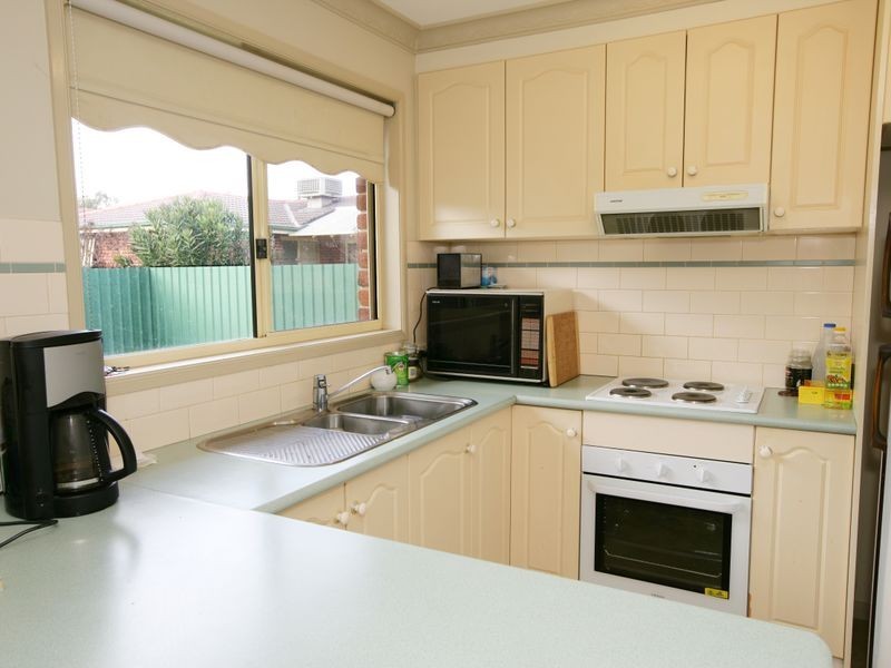 16 Bentley Place, Wagga Wagga NSW 2650