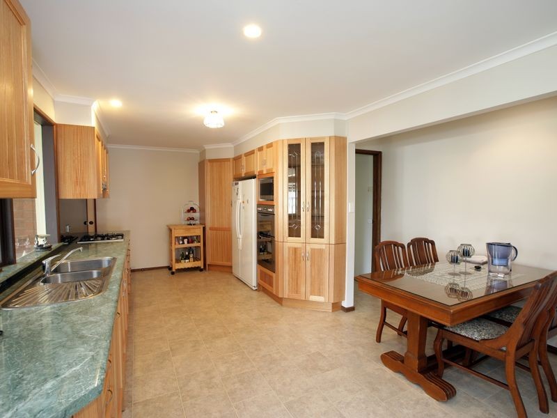 58 Undurra Drive, Glenfield Park NSW 2650