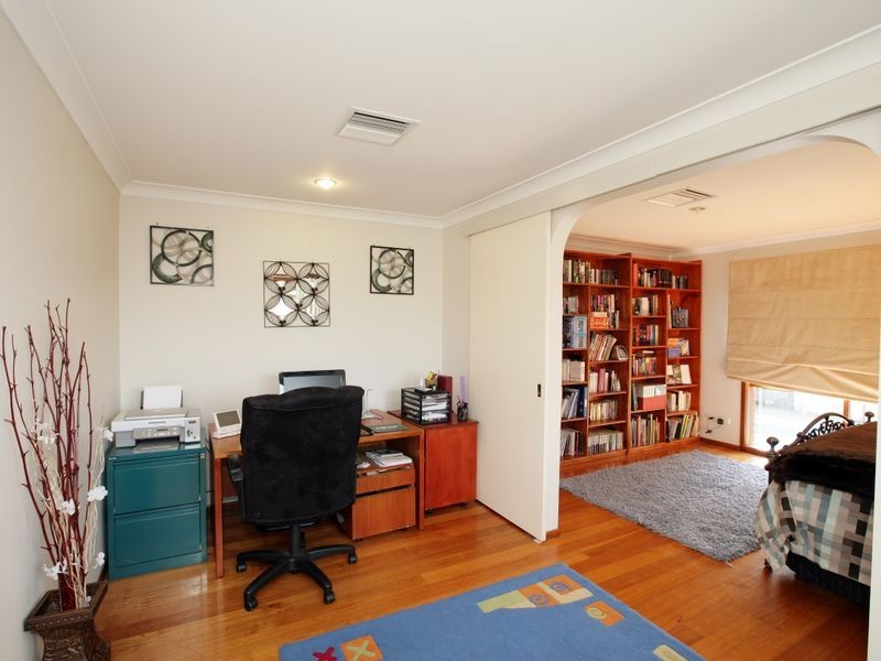 58 Undurra Drive, Glenfield Park NSW 2650