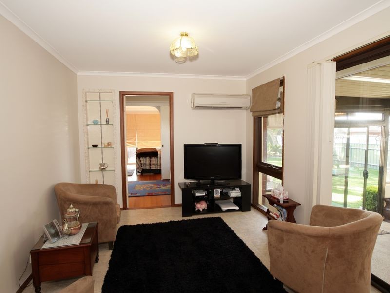 58 Undurra Drive, Glenfield Park NSW 2650