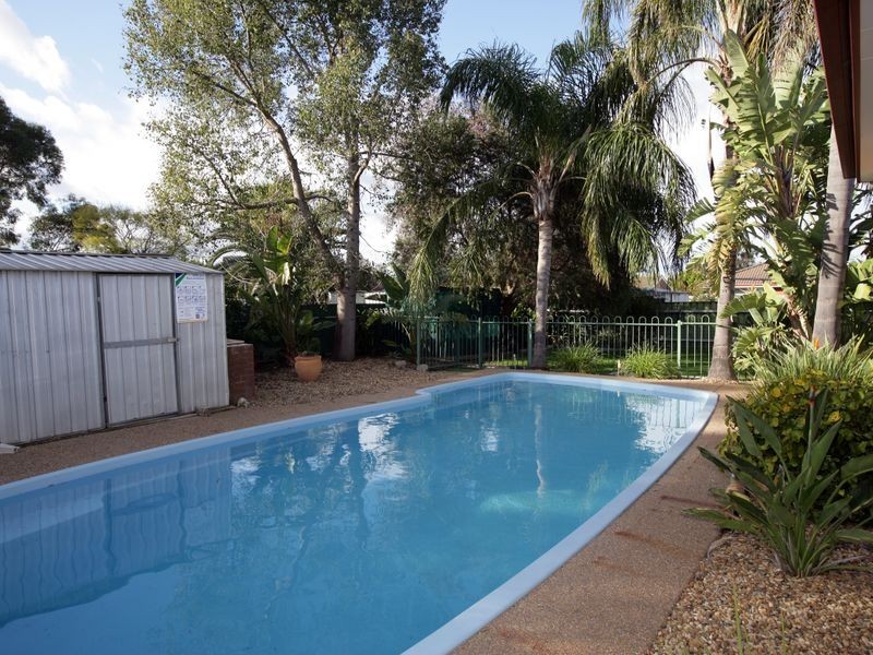 58 Undurra Drive, Glenfield Park NSW 2650