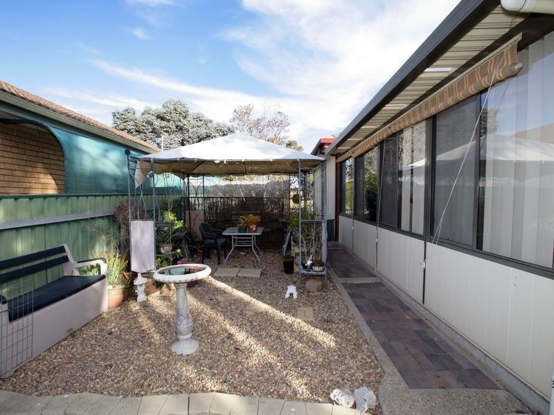 58 Undurra Drive, Glenfield Park NSW 2650