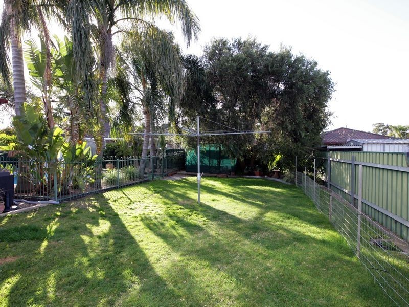 58 Undurra Drive, Glenfield Park NSW 2650