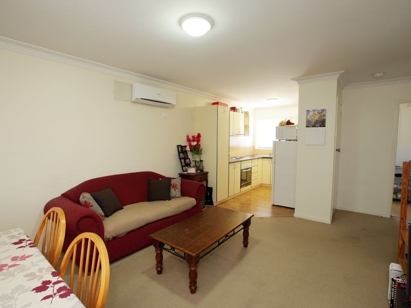 8/31-33 Willow Street, Kooringal NSW 2650