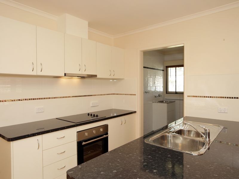 52 Ziegler Avenue, Wagga Wagga NSW 2650