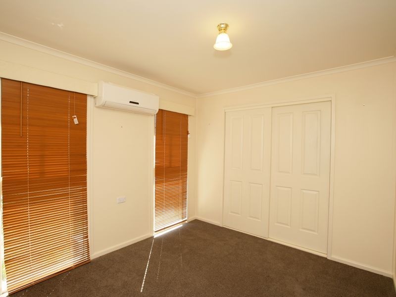 52 Ziegler Avenue, Wagga Wagga NSW 2650