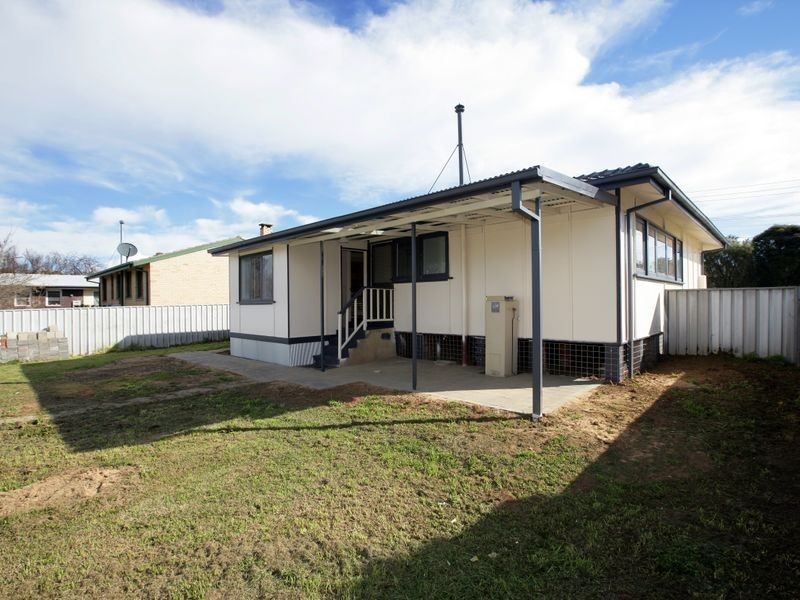 52 Ziegler Avenue, Wagga Wagga NSW 2650