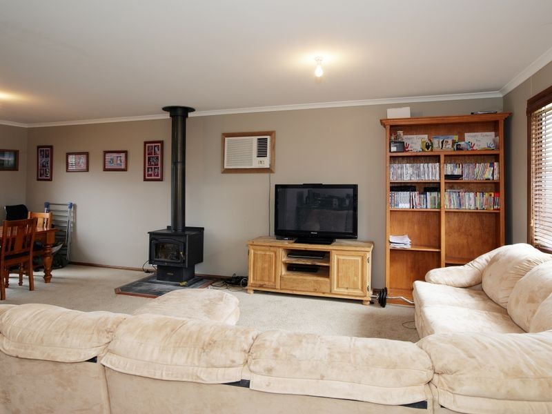 56 Scott Street, The Rock NSW 2655