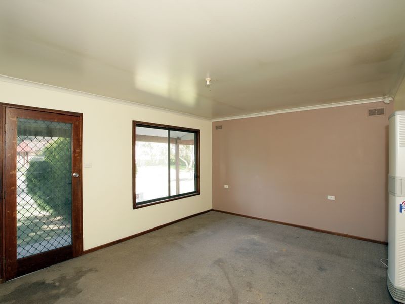 2 Edghill Place, Tolland NSW 2650