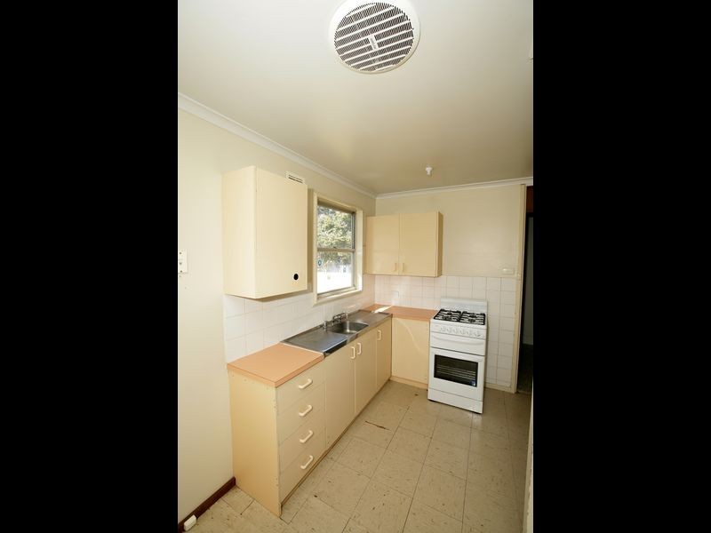 9 Kenny Place, Tolland NSW 2650