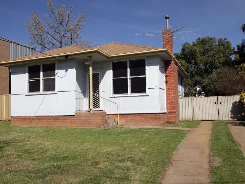 14 Doyle Avenue, Mount Austin NSW 2650