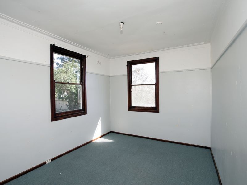14 Doyle Avenue, Mount Austin NSW 2650