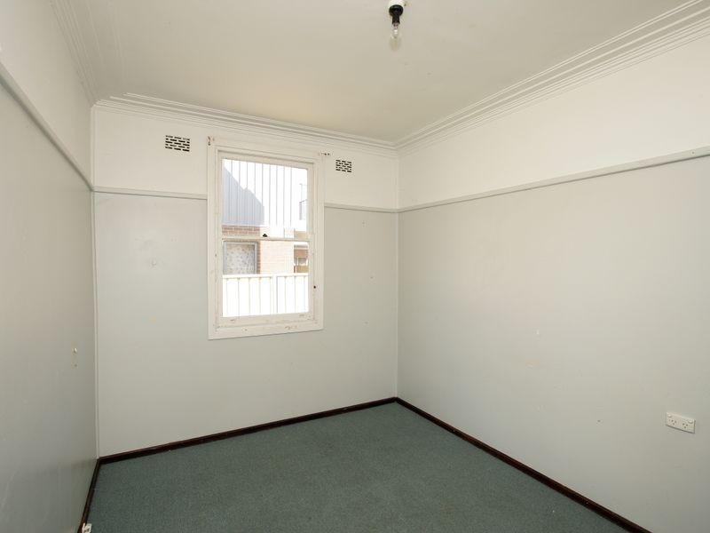 14 Doyle Avenue, Mount Austin NSW 2650